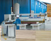 钢材组合模板生产工厂全景