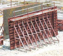 (株)大宇朝鲜海洋公司巨济岛码头扩建施工现场